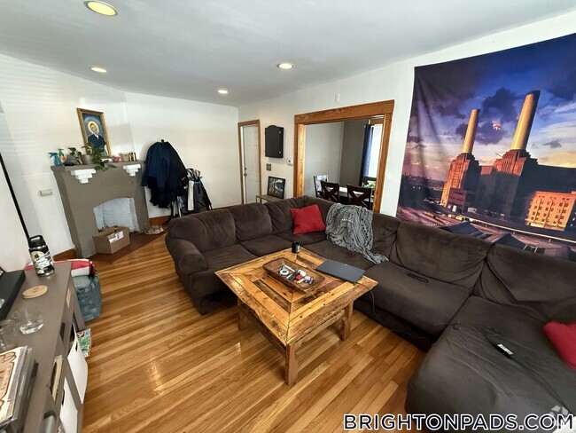 Building Photo - 27 S Crescent Circuit Rental