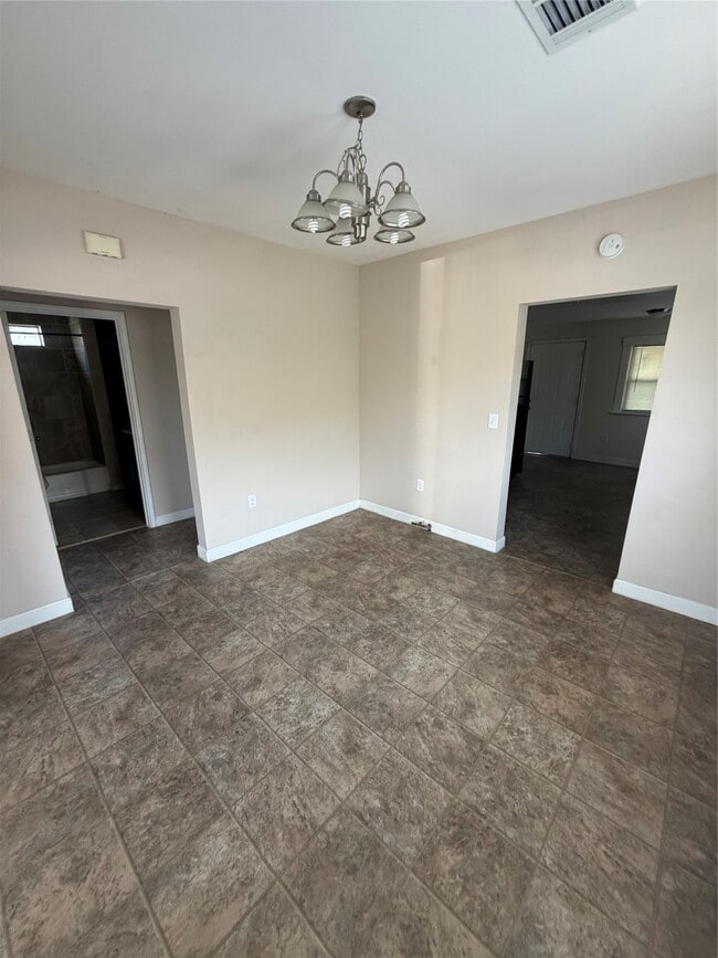 6830 Avenue I