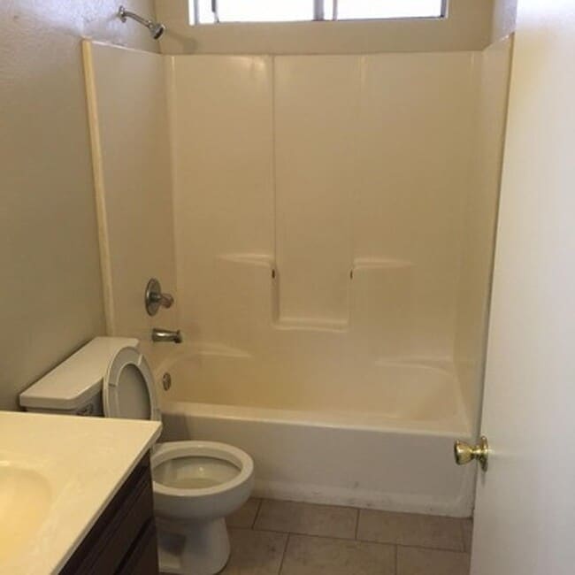 14015 Spruce St Unit D
