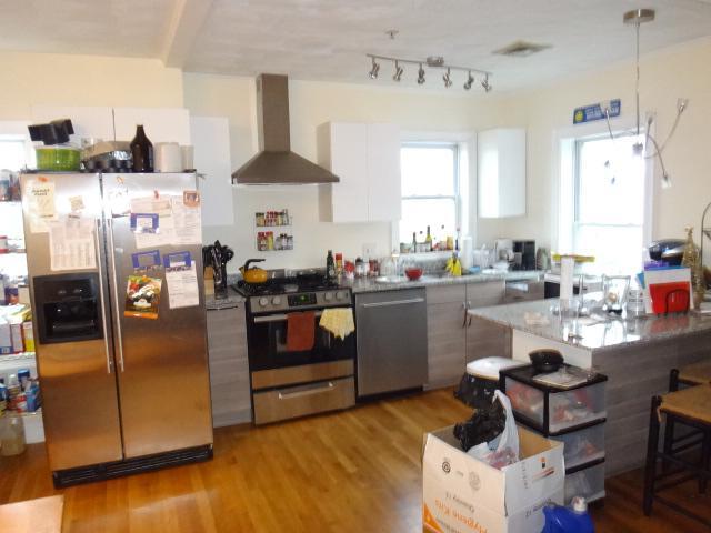 Photo - 135 Hillside St