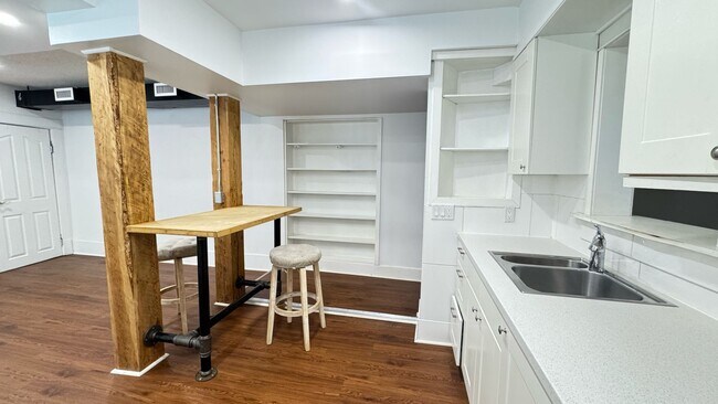 Photo - 933-918 18 Ave SW Unit 6
