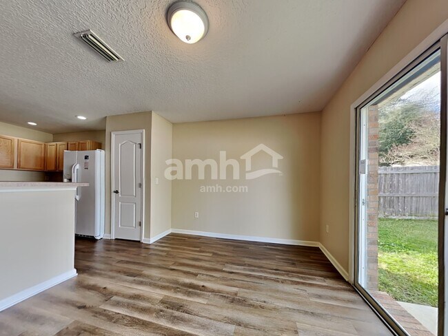 Photo - 11501 Brian Lakes Dr N