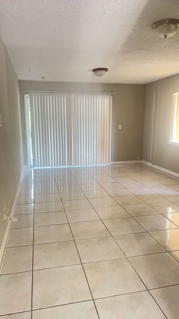 Photo - 2 Bedroom, 2 bathroom condo For Rent in To... Unit 45-B2