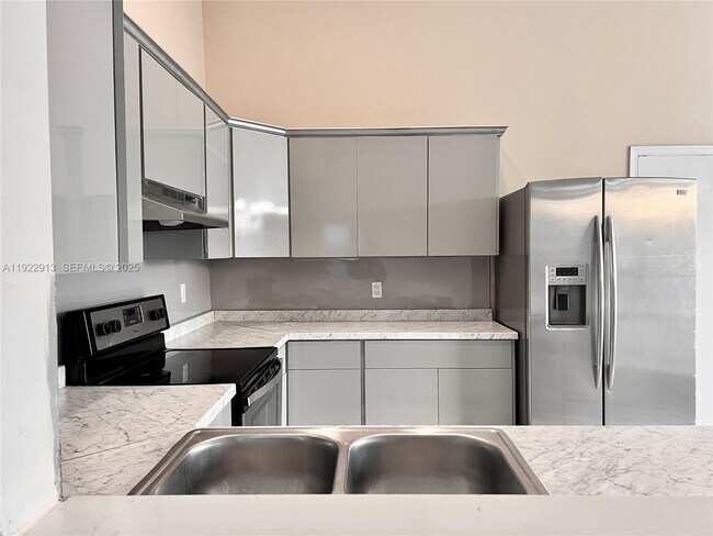 Photo - 1701 SW 83rd Terrace