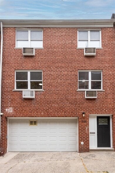 Building Photo - 3524 Cambridge Ave Unit 3 Rental