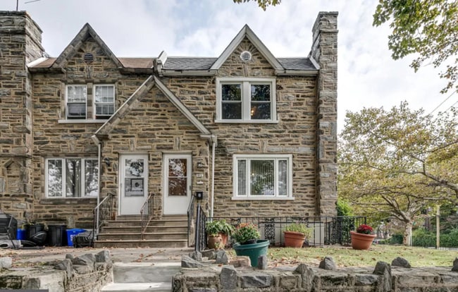 Photo - 3273 Teesdale St Unit 2