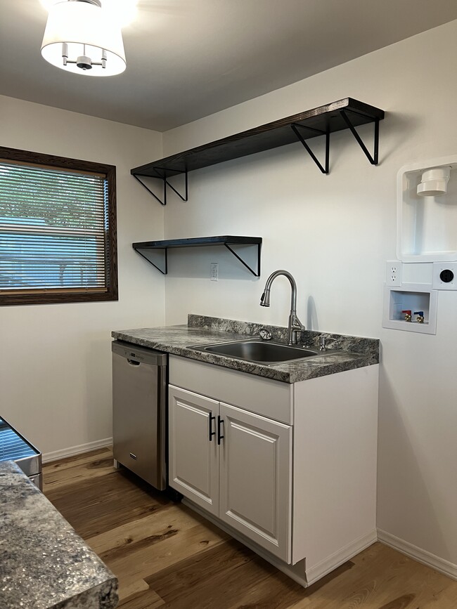 Photo - 1916 Beech St Unidad B1