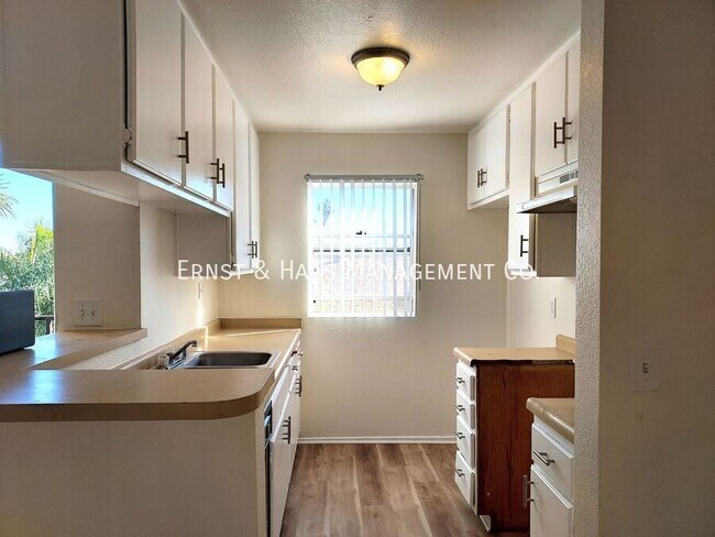 1080 St Louis Ave Unit 304