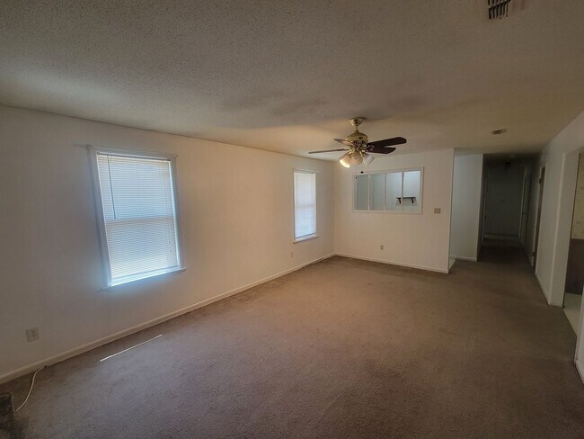 Photo - 2803 Ptarmigan Rd
