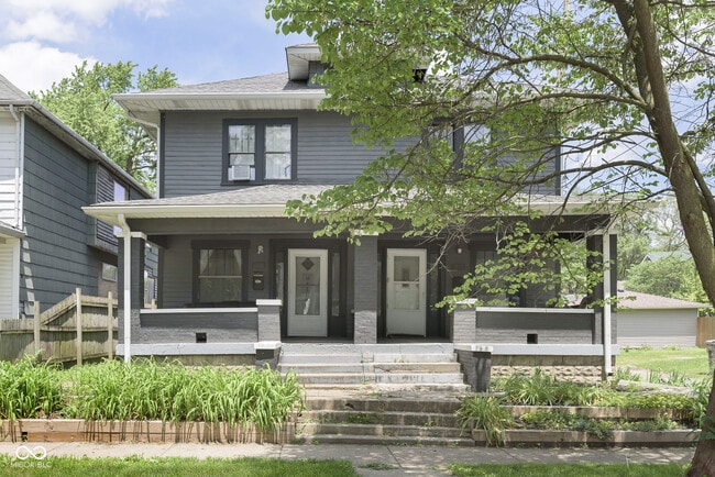 Building Photo - 1432 Sturm Ave