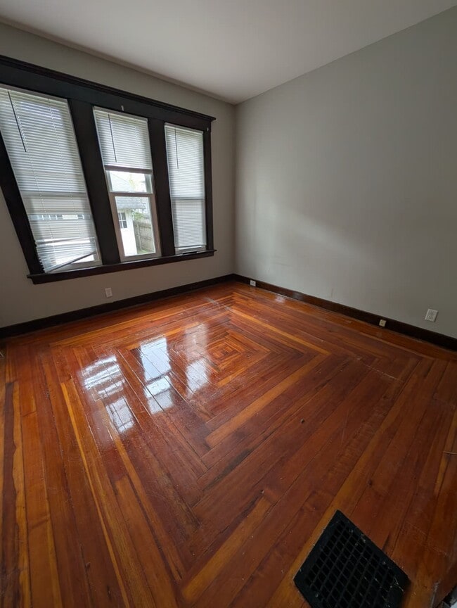 Photo - 126 Hobart St Unit 1
