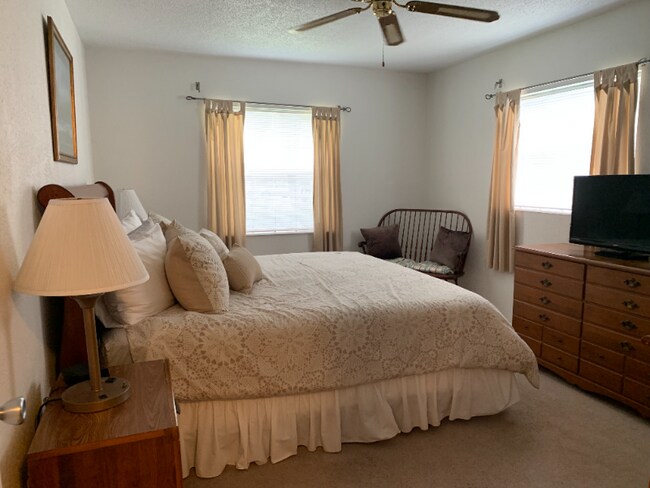 Photo - 190 E Olmstead Dr Unit F1