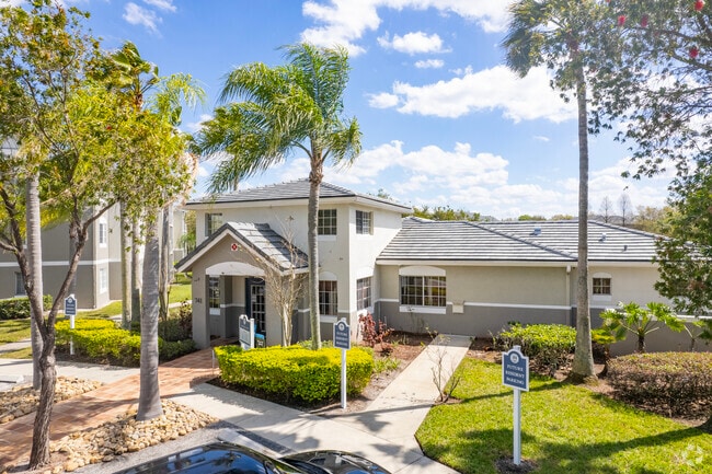 741 Providence Trace Cir - Cypress Trace Apartments