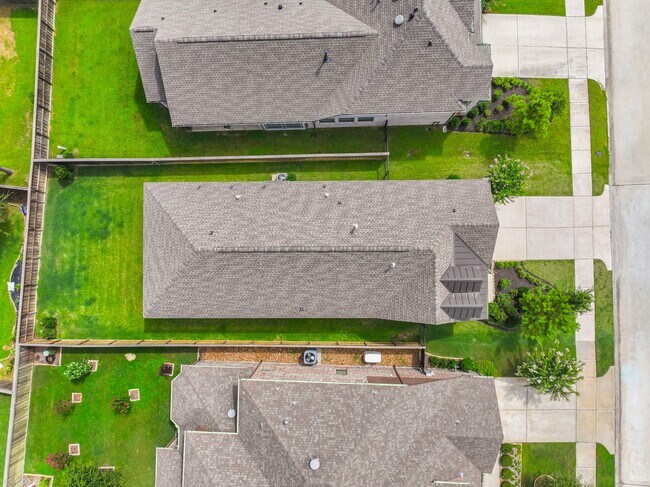 Photo - 8026 Whisper Grove Dr