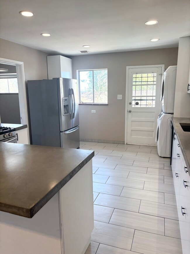 Photo - 316 S Dale Ct