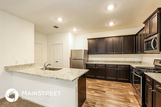 Photo - 830 Shady Brk