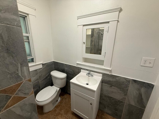 Photo - 710 S 1st St