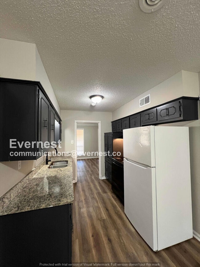 Photo - 2092 Hornsby Cove