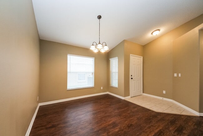 Photo - 13918 Valleybrooke Ln