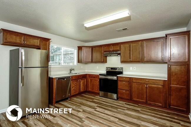 Photo - 202 Valleyside Dr NE