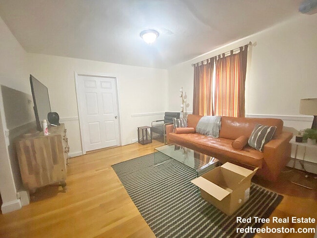 Photo - 359 Market St