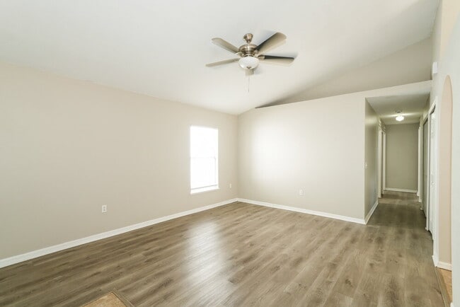Photo - 17031 Ongar Ct