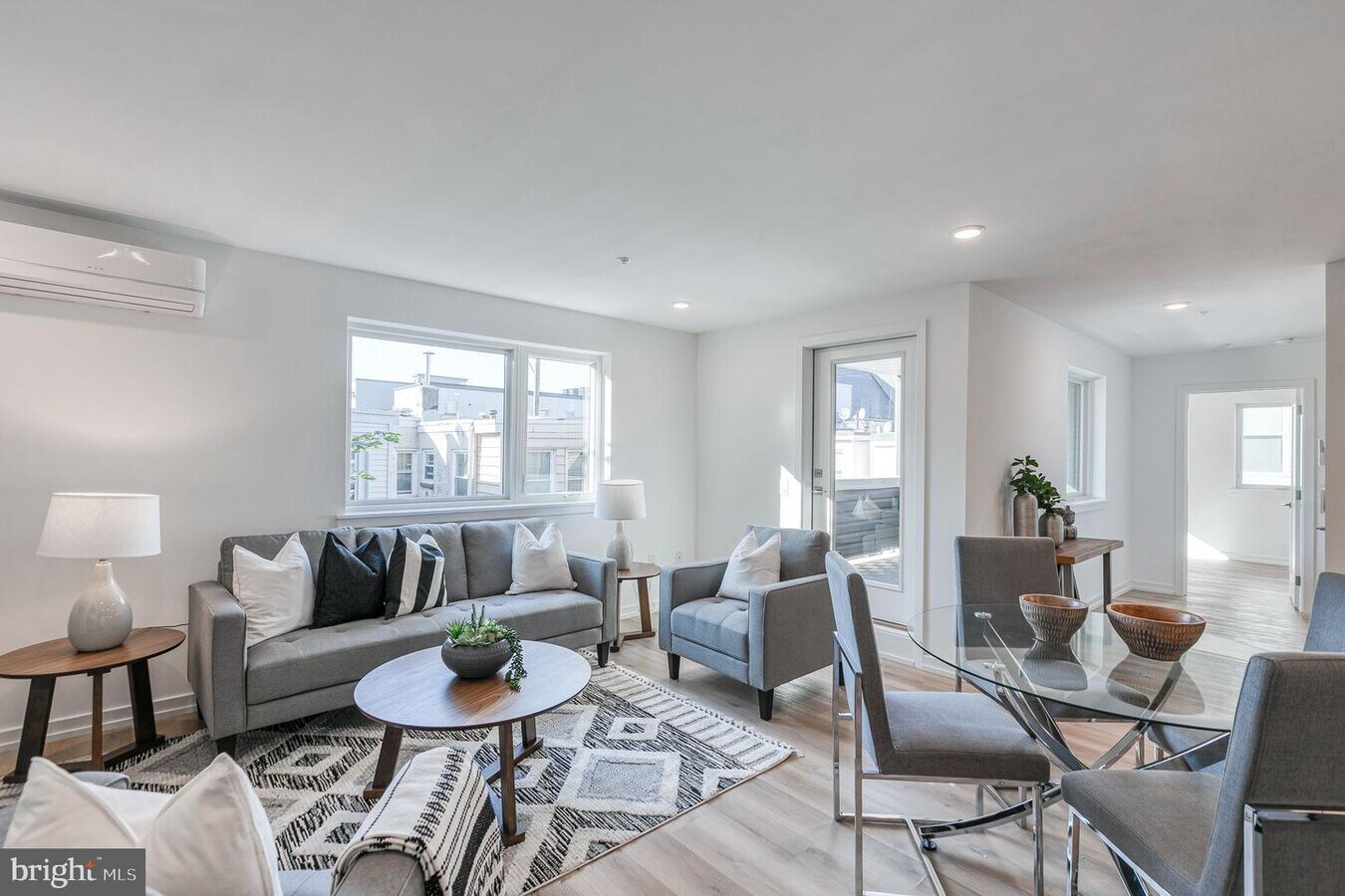 Photo - The Icelandic