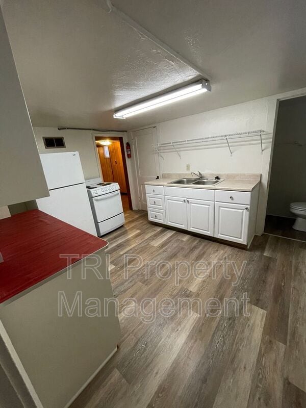 Photo - 1938 8th Ave