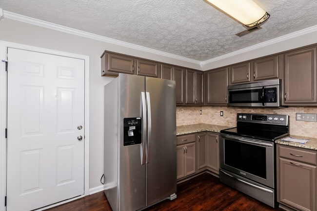 Photo - 2805 Churn Ct