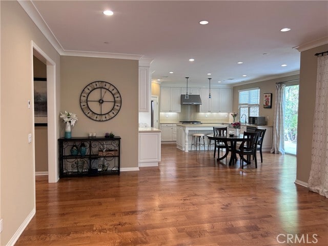 63 Elmdale