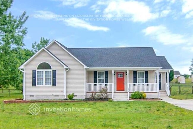 Building Photo - 386 Rosa Cir