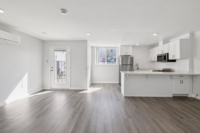 Photo - 18400 Prairie Street