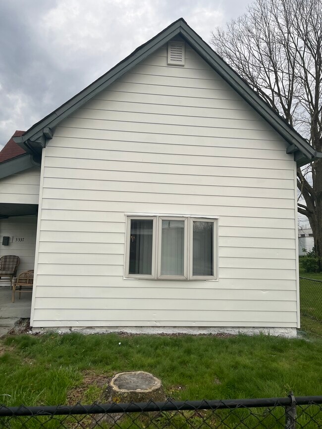 Photo - 3337 Prospect St