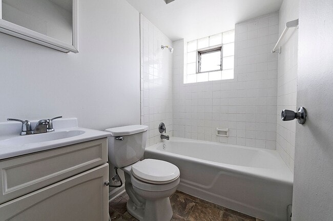 Photo - 14020 S School St Riverdale, IL 60827