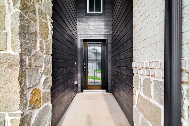 Photo - 2142 Reed Cave Ln