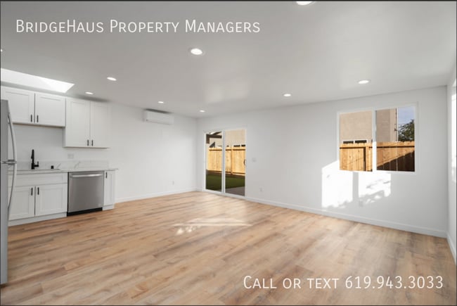 Building Photo - 4161 Clairemont Mesa Blvd Rental