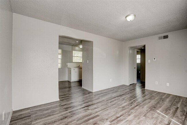 Photo - 714 Old Martindale Rd