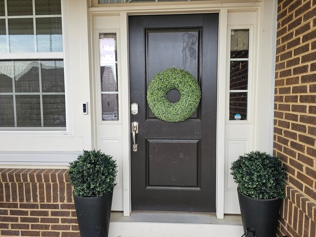 Photo - 2050 Whithorn Hl