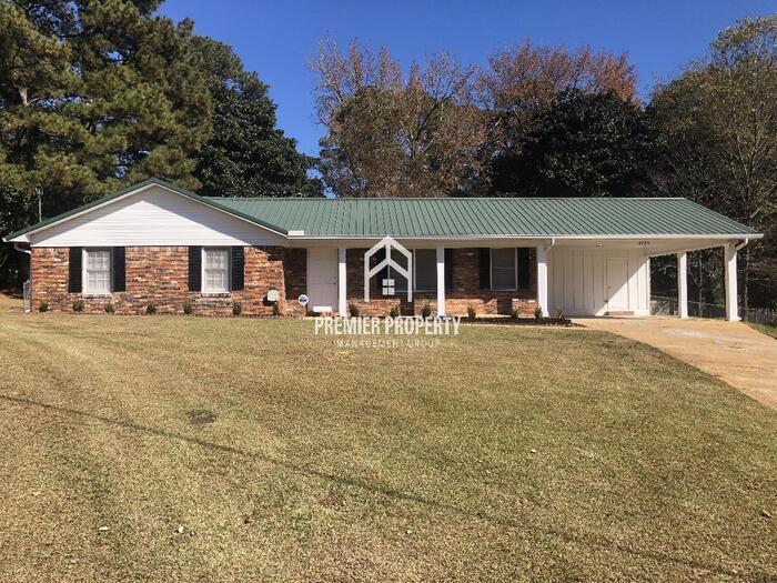 Photo - 3726 Springhill Dr House
