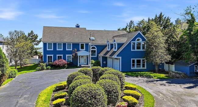 Building Photo - Single Family Home For Rent