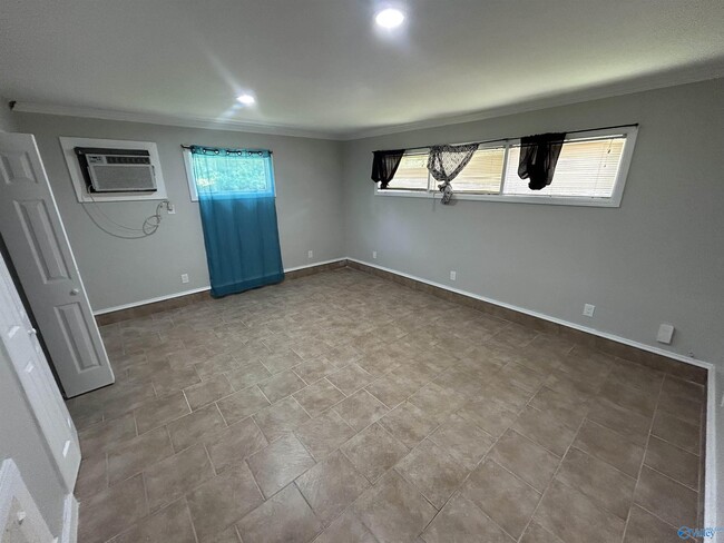 Photo - 2705 Whitesburg Dr Unit A