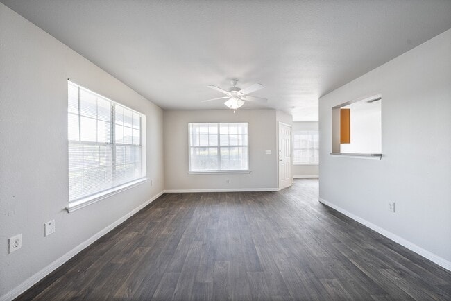 Photo - Crescent Village