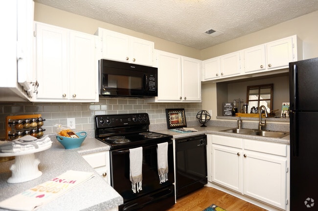 Kitchen - Aqua at Sandy Springs