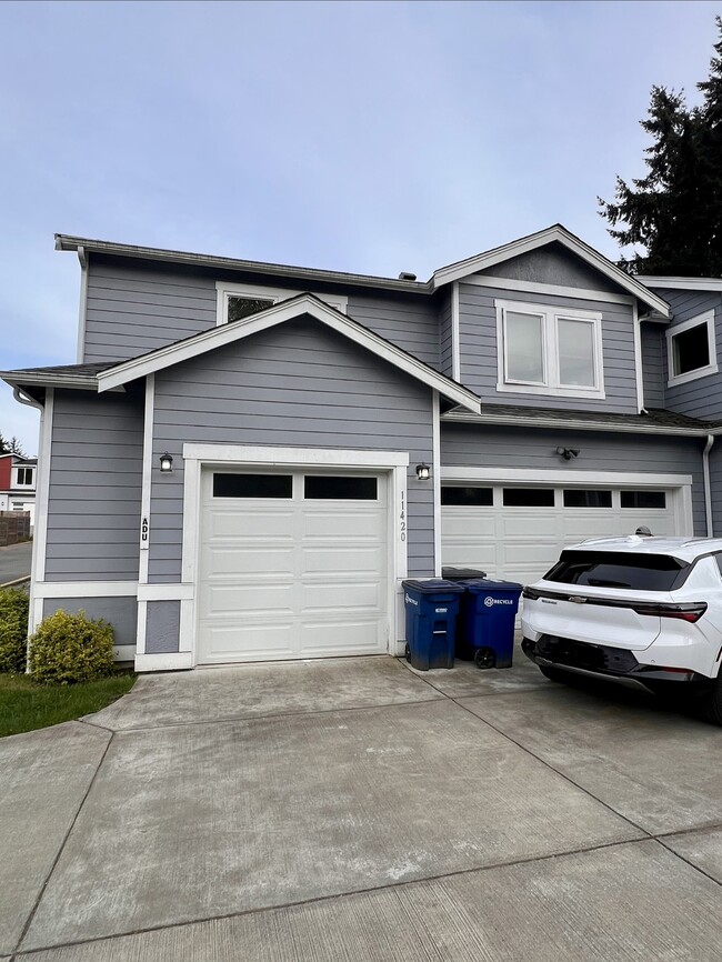 Building Photo - 11420 8th Ave S Unit Mother-In-Law