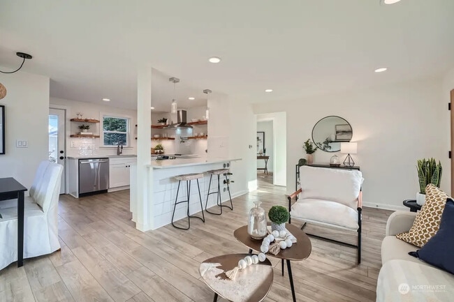 Photo - 7146 31st Ave SW