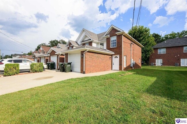 115 Poplar Cir