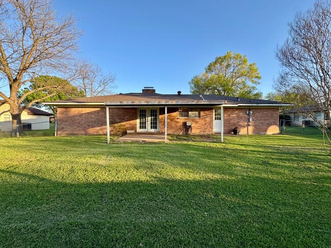 Photo - 328 E Johnson St