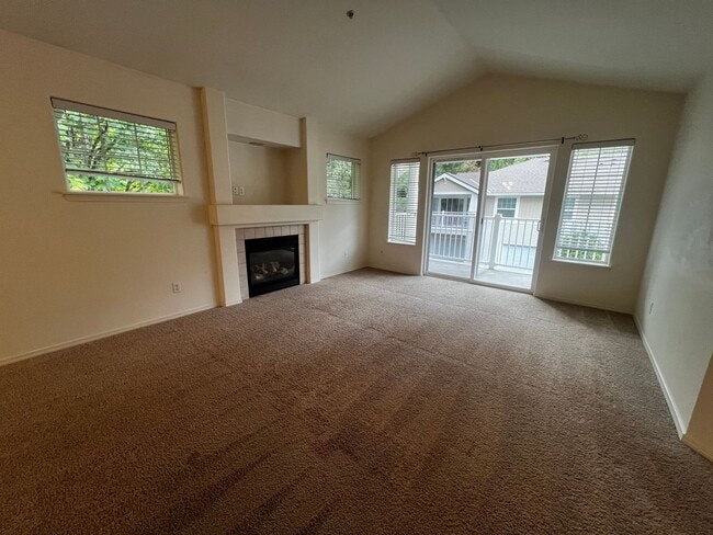 Photo - DuPont Condo, 3 bedrooms, 2.5 bath for Rent