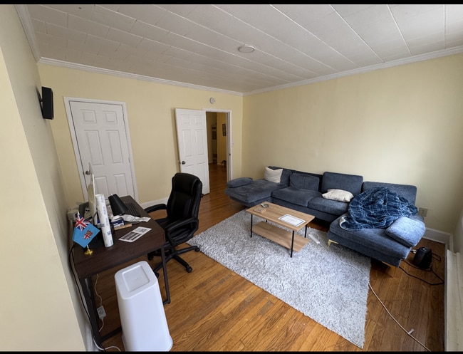 Building Photo - 52 Irving St Unit 52 Irving #!