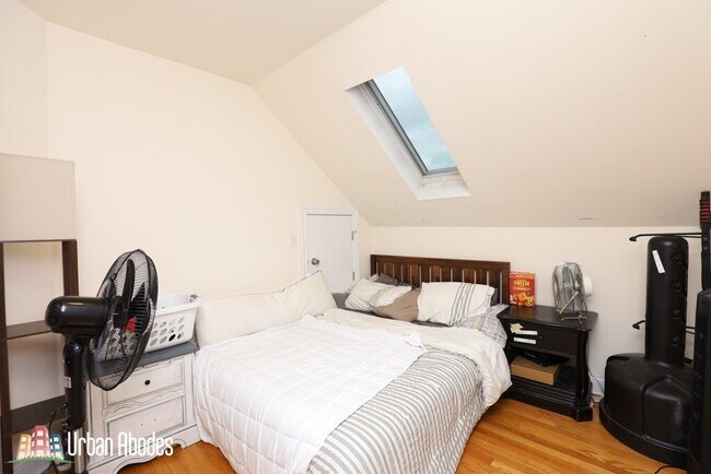 Photo - 1738 W Altgeld St Unit A00C